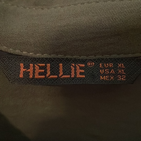 Ivy Green Long Sleeved Button-Up Collared Shirt - Picture 3 of 4